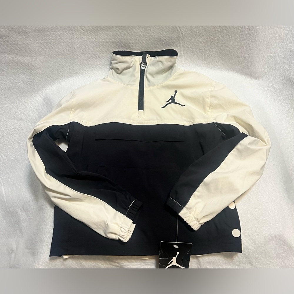 Kids Jordan Jacket / Size: 4/XS / Color: White/Black